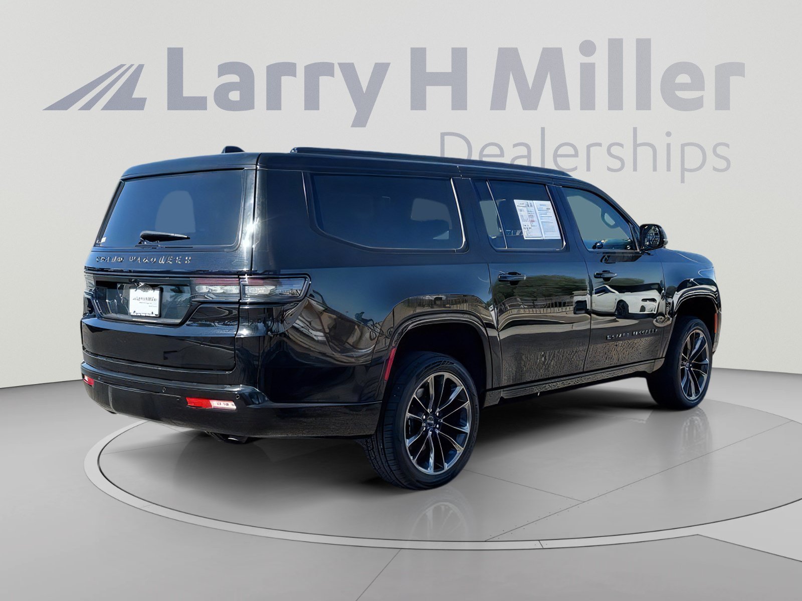 Used 2024 Jeep Grand Wagoneer L Series II w/ Quick Order Packagew 28T AWD/4WD image 6