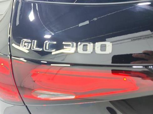 Used 2025 Mercedes-Benz GLC 300 image 38