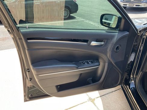 Used 2023 Chrysler 300 Touring w/ Sport Appearance Package RWD image 14
