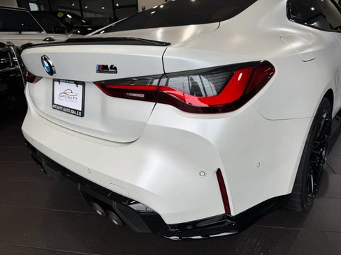 Used 2021 BMW M4 Competition w/ M Carbon Exterior Package RWD image 5
