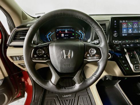 Certified 2024 Honda Odyssey Elite image 11