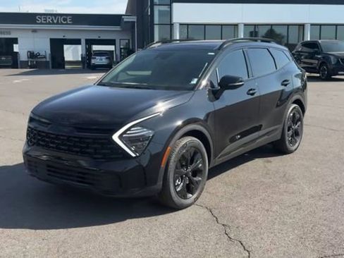 Used 2025 Kia Sportage X-Line image 3