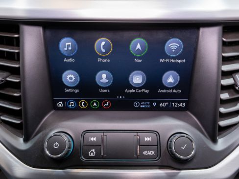 Used 2023 GMC Acadia SLT image 18