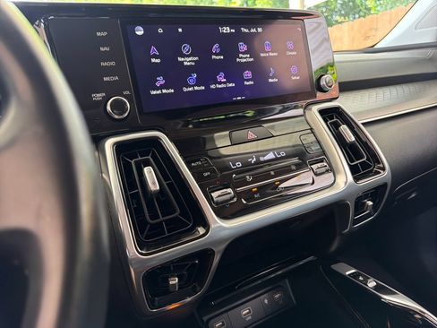Used 2022 Kia Sorento SX FWD image 26