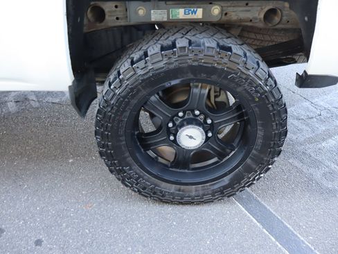 Used 2019 Chevrolet Silverado 2500 High Country w/ Duramax Plus Package AWD/4WD image 43