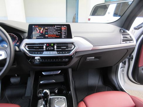 Used 2024 BMW X3 xDrive30i w/ Convenience Package image 48