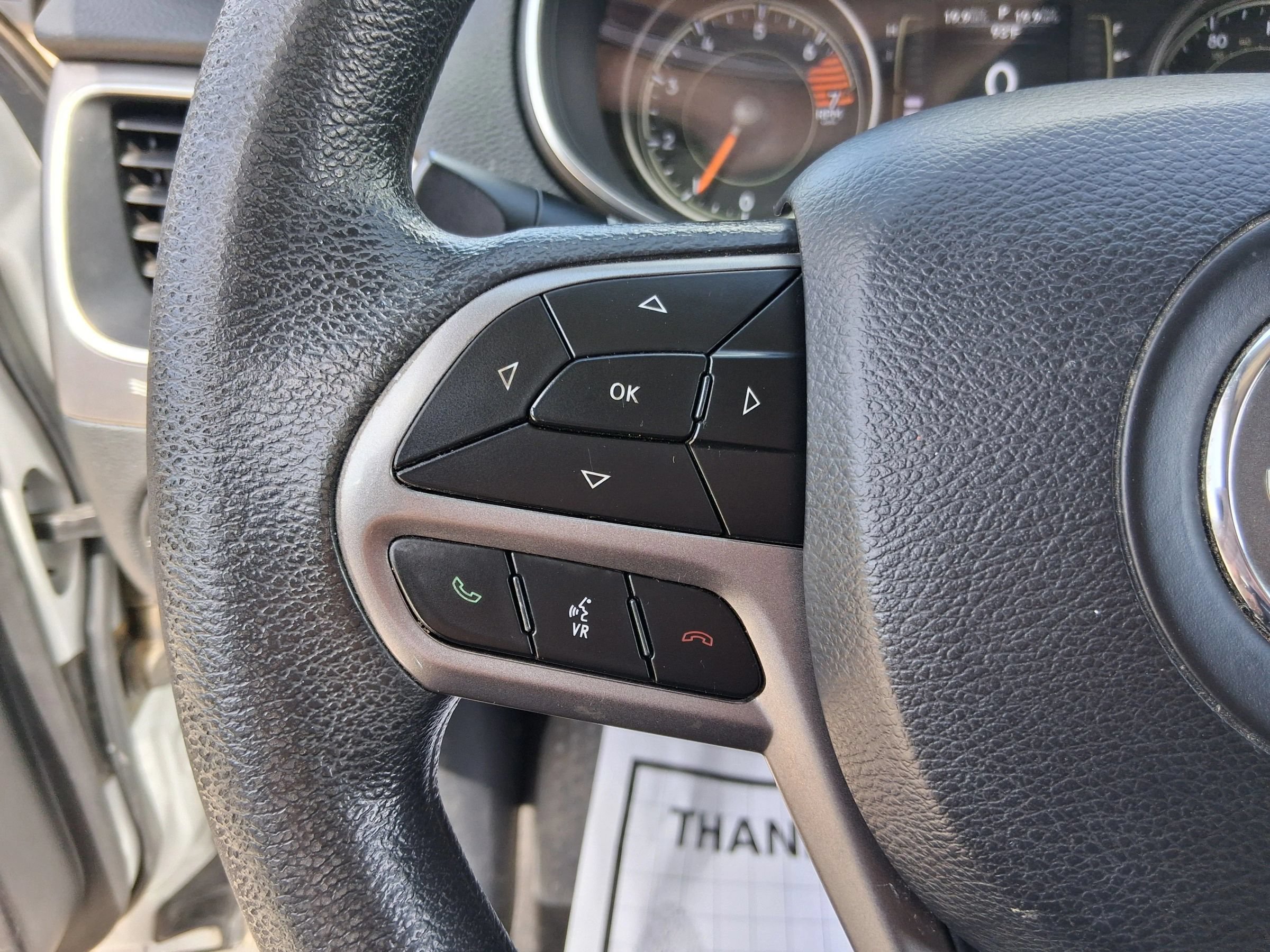 Used 2019 Jeep Cherokee Latitude w/ Popular Appearance Group AWD/4WD image 47