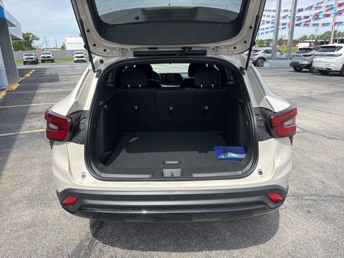 New 2026 Chevrolet Trax RS FWD image 6