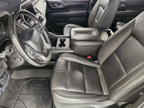 Used 2024 Chevrolet Tahoe Z71 w/ Luxury Package AWD/4WD image 13