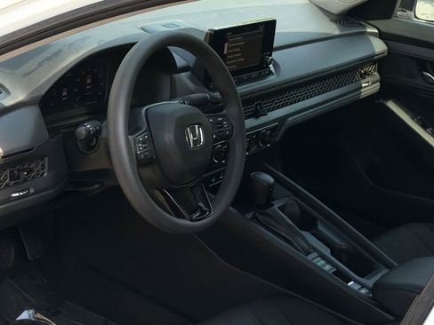 Used 2023 Honda Accord LX image 11