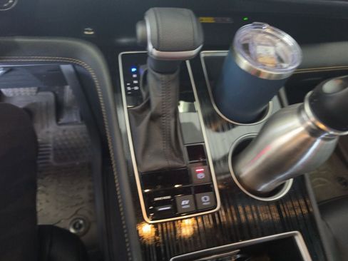 Used 2025 Toyota Sienna XLE Woodland Edition image 14