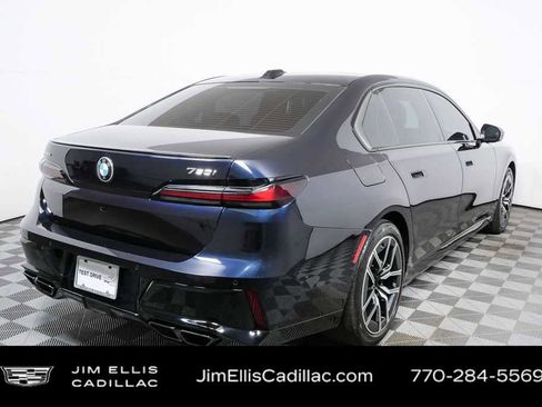Used 2023 BMW 760i xDrive AWD/4WD image 3