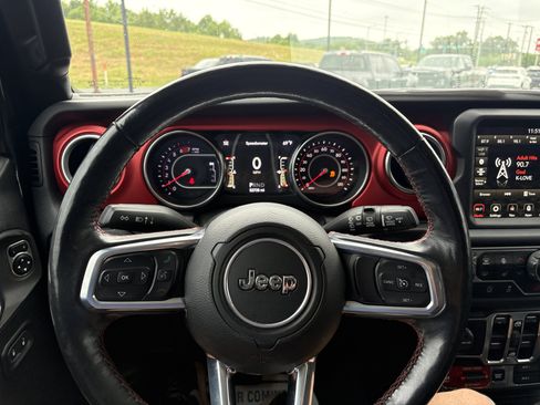 Used 2020 Jeep Wrangler Unlimited Rubicon AWD/4WD image 16