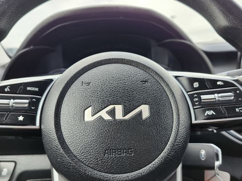 Used 2022 Kia Forte LXS image 23