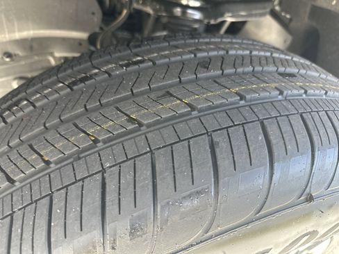 Certified 2025 Toyota Tacoma TRD Sport image 12