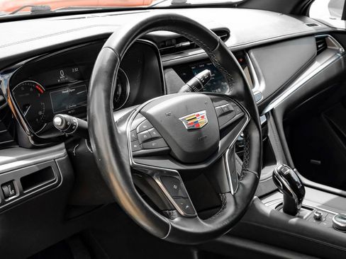 Used 2023 Cadillac XT5 Luxury image 21