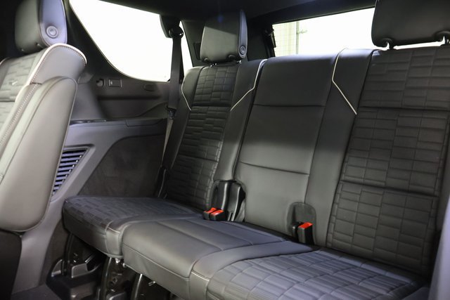 New 2026 Cadillac Escalade Platinum Sport w/ LPO, ONYX Package AWD/4WD image 33