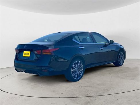 Used 2024 Nissan Altima 2.5 SL image 5