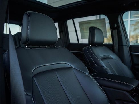 New 2026 Jeep Grand Cherokee Limited image 12