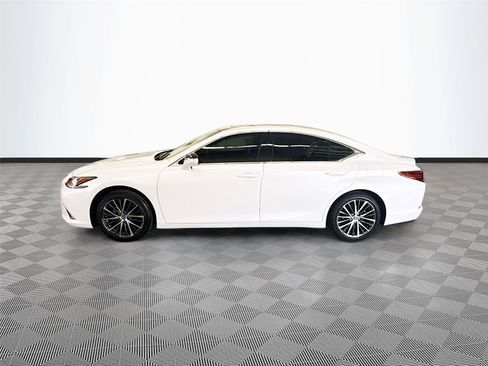 Used 2025 Lexus ES 350 w/ Premium Package FWD image 4