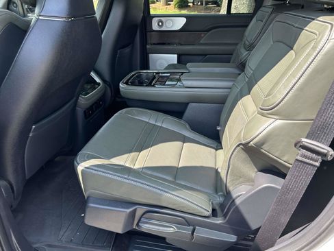Used 2024 Lincoln Navigator Black Label AWD/4WD image 17