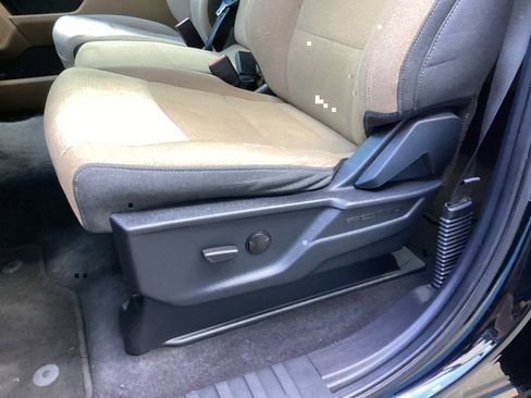 Used 2023 Ford F150 XLT image 26