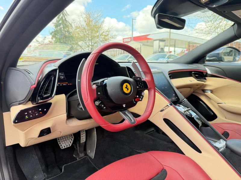 Used 2024 Ferrari Roma RWD image 12