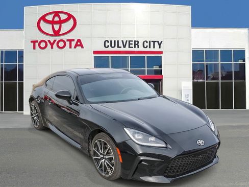 Used 2023 Toyota GR86 w/ ALL Weather Mat Package (TMS) image 1