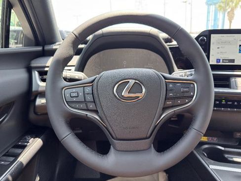 New 2026 Lexus UX 300h FWD image 15