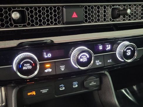 Certified 2025 Honda Civic Sport image 30
