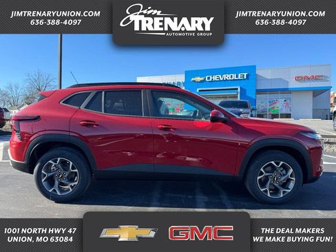 New 2026 Chevrolet Trax LT w/ Driver Confidence Package image 1