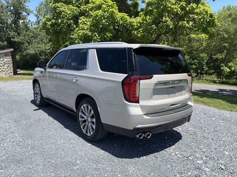 Used 2021 GMC Yukon Denali w/ Denali Ultimate Package AWD/4WD image 5