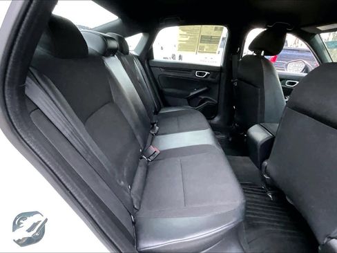 Used 2023 Honda Civic Sport image 18