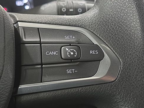 Used 2025 Jeep Compass Sport AWD/4WD image 13