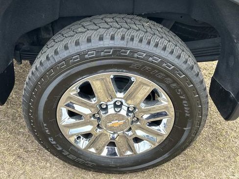 Used 2024 Chevrolet Silverado 2500 High Country w/ High Country Premium Package image 18