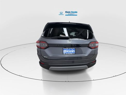 Certified 2025 Honda Pilot EX-L image 9