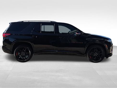 Used 2023 Chevrolet Traverse Premier w/ Redline Edition AWD/4WD image 2