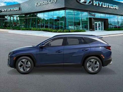 New 2026 Hyundai Tucson SEL image 3