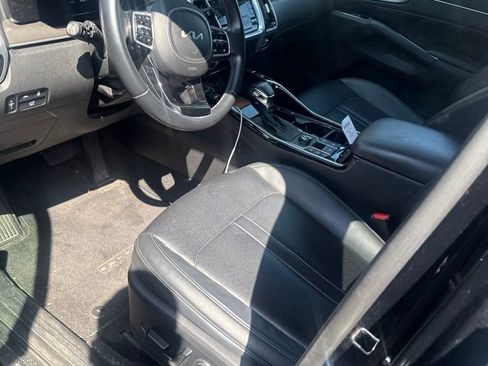 Used 2023 Kia Sorento SX FWD image 3