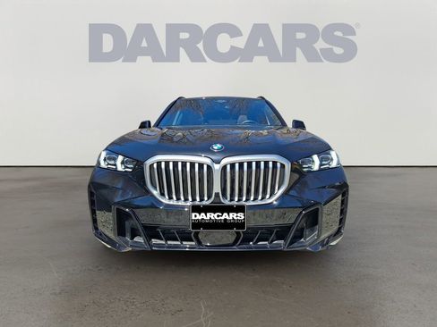 Used 2024 BMW X5 xDrive40i w/ M Sport Package AWD/4WD image 2