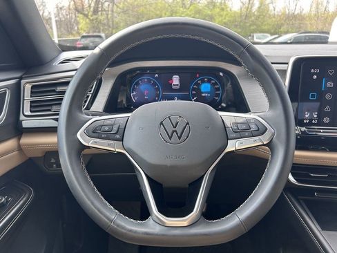 Used 2024 Volkswagen Atlas Cross Sport SE AWD/4WD image 11