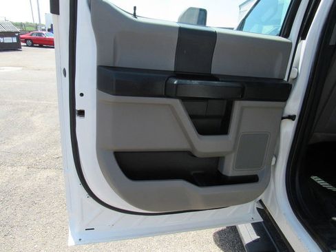 Used 2021 Ford F550 4x4 Crew Cab Super Duty image 25