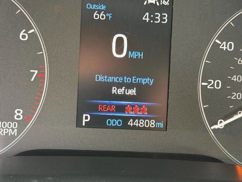 Used 2023 Toyota Corolla LE image 39