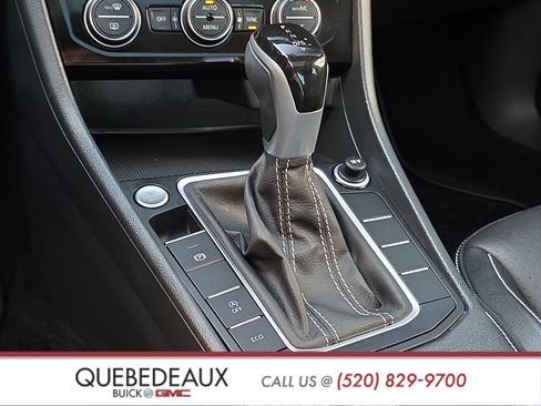 Used 2024 Volkswagen Jetta SE w/ Panoramic Sunroof Package FWD image 20