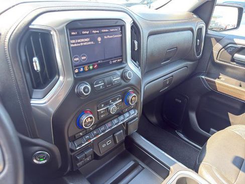 Certified 2020 Chevrolet Silverado 1500 LT Trail Boss w/ Midnight Edition AWD/4WD image 23
