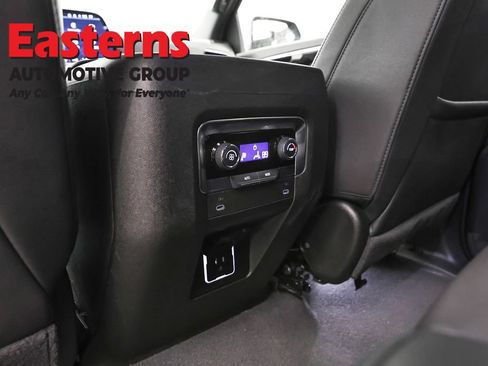 Used 2025 Chevrolet Suburban Z71 AWD/4WD image 24