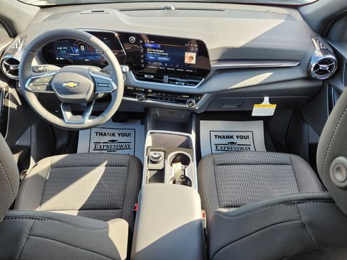New 2026 Chevrolet Equinox LT FWD image 10