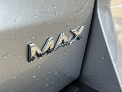 Used 2024 Ford Expedition Max XLT image 12