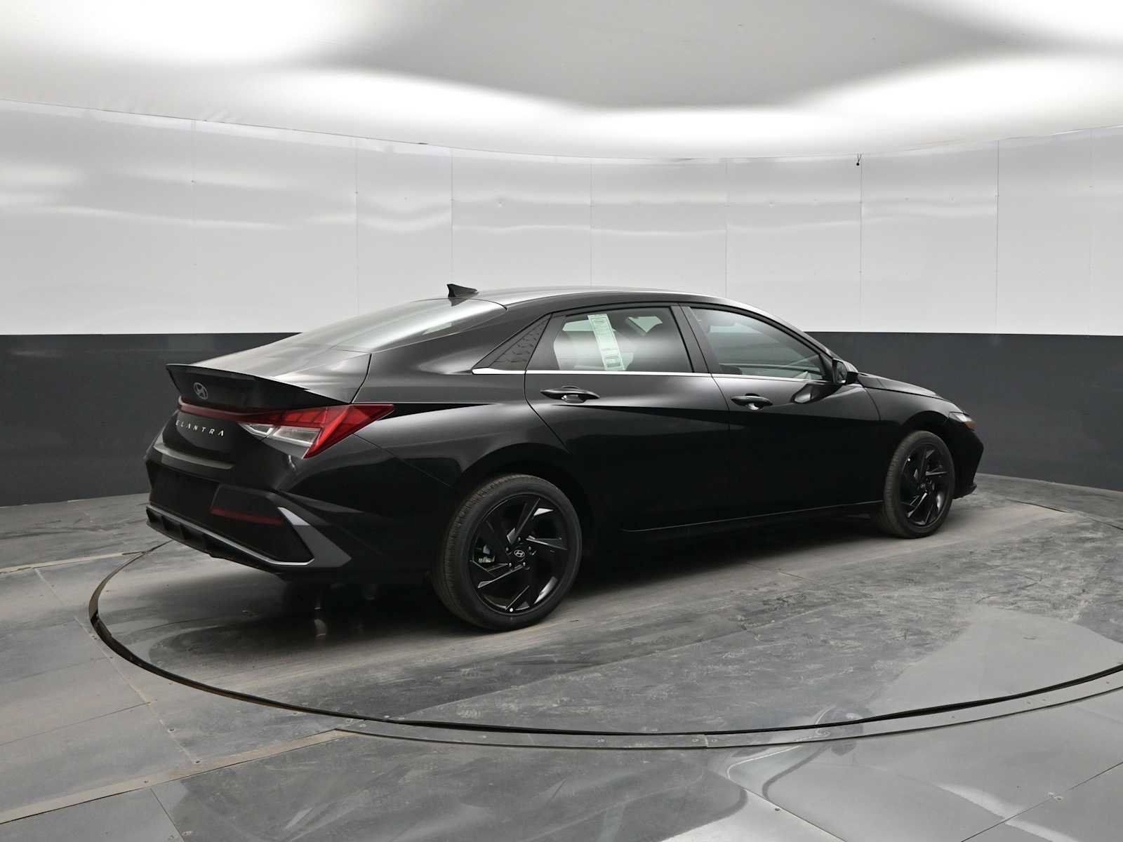 New 2026 Hyundai Elantra SEL Sport Premium FWD image 7