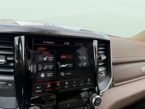 Used 2020 RAM 2500 Laramie AWD/4WD image 28